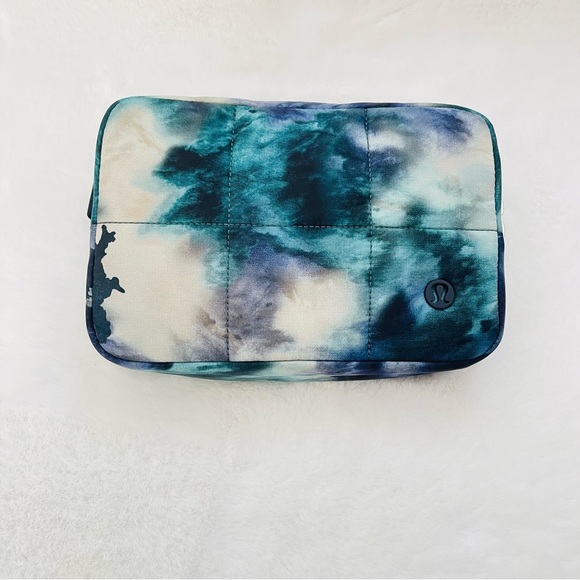 Lululemon Quilted Grid Belt Bag - Picture 3 of 10